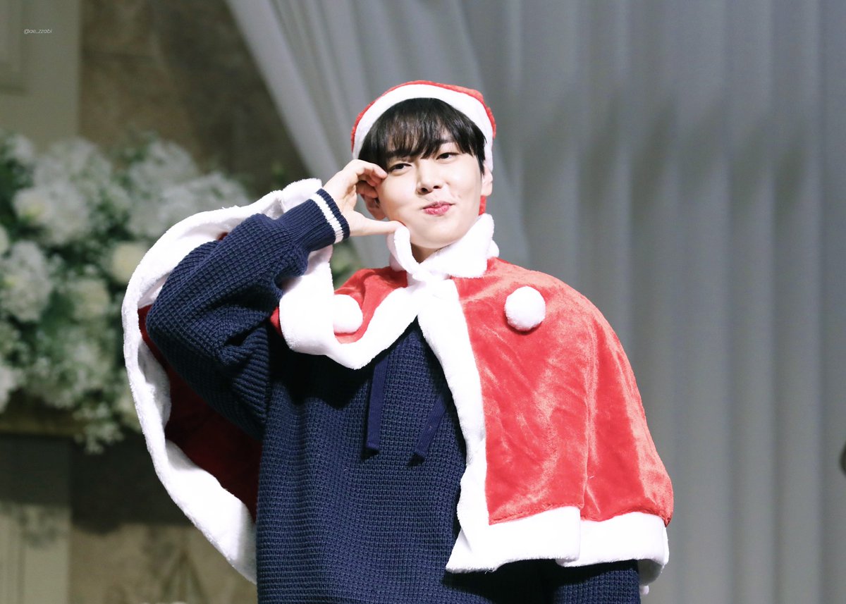 insjaef9's tweet photo. 재윤시🎄❤️☃️ https://t.co/74GF5kjT41
