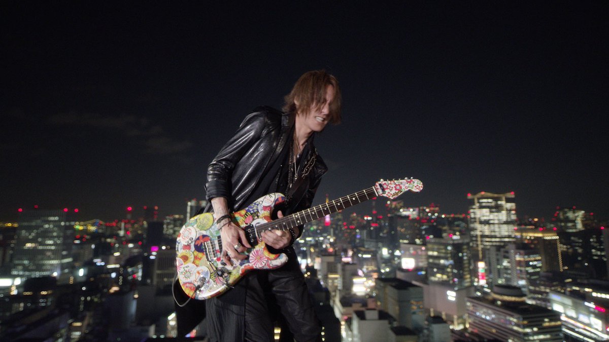 musicday_ntv's tweet photo. 今年、日本人初の快挙を達成した
YOSHIKIの緊急生出演が決定！
さらに、YOSHIKIの呼びかけにより
HYDE&amp;SUGIZOの参戦が決定した！
特別なスペシャルステージをお楽しみに！
https://t.co/ZUGJw7DFlD
#YOSHIKI #HYDE #SUGIZO https://t.co/xBhJ0EQkR6
