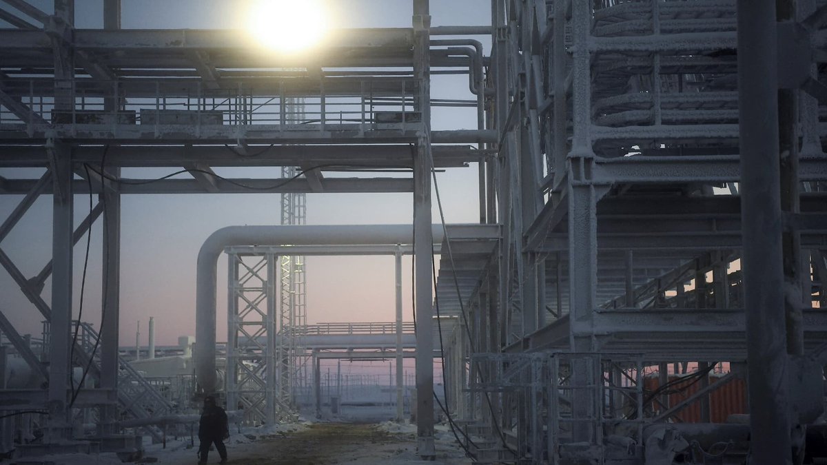 Les actionnaires étrangers suspendent leur participation au projet russe Arctic LNG 2
l.bfmtv.com/vZe7