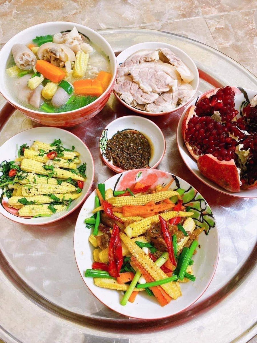 Elena_Hanh_2000's tweet photo. Mời cả nhà ăn tối nhé! https://t.co/TnUbHL1vfO