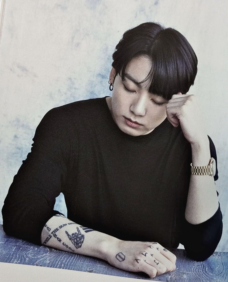 JK (@jvngkoox) on Twitter photo 