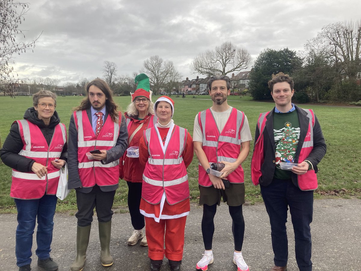 Happy Christmas to the 253 runners who completed Peckham Rye parkrun this morning and a special thanks to our volunteers. Congratulations to Cory Hazelhurst and Juliette Bristol on their 200th runs.
