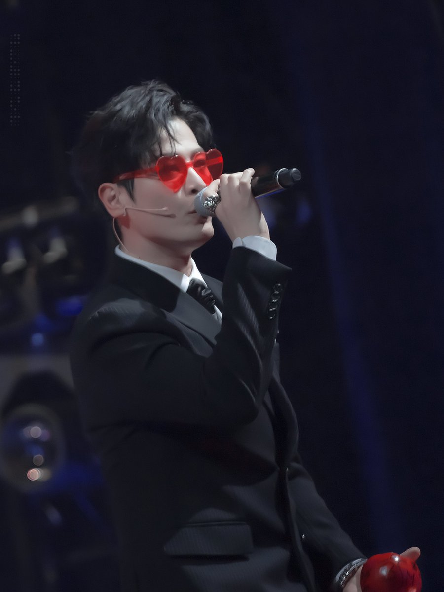 king_liu_pic's tweet photo. 231224🌙
뮤지컬 [더데빌 : 파우스트]

X-Black 역 ㅣ #박규원  배우님

-

❤️❤️🍎 https://t.co/6EdGRiKHnK