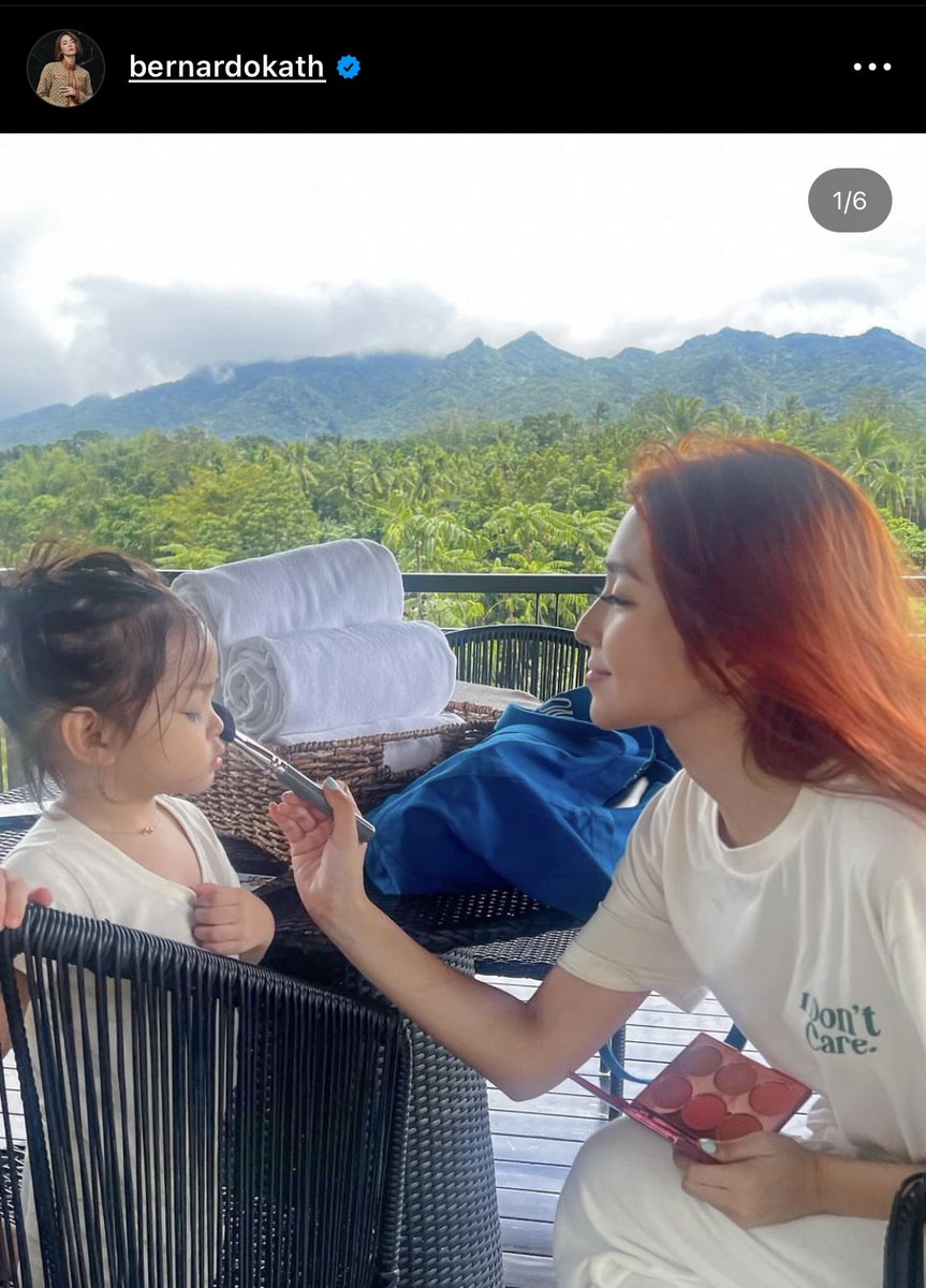KathCakeCess's tweet photo. @bernardokath @min_bernardo @chryslermarco Happiness with fam🥹
QQ x Tita Kath 💋

“I want make up too, tita Chat” 

🤭🙈 Pretty Qyona🥹

@bernardokath @zharineqyona 
#KathrynBernardo #BebeQ 
📸 https://t.co/5j8VY58gWF https://t.co/hHqi8kZvfX