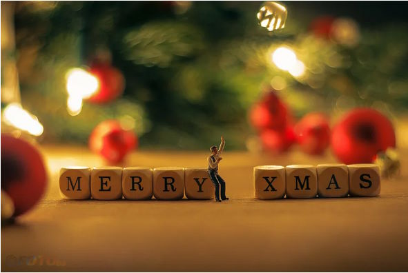 andypoulton's tweet photo. And here it is. Merry Christmas everybody, yes even the #Chemtrailers, the #AntiVaxers and the #FlatEarth believers.
I hope you all have a fantastic day,you and your loved ones https://t.co/EBm6d6H0zg