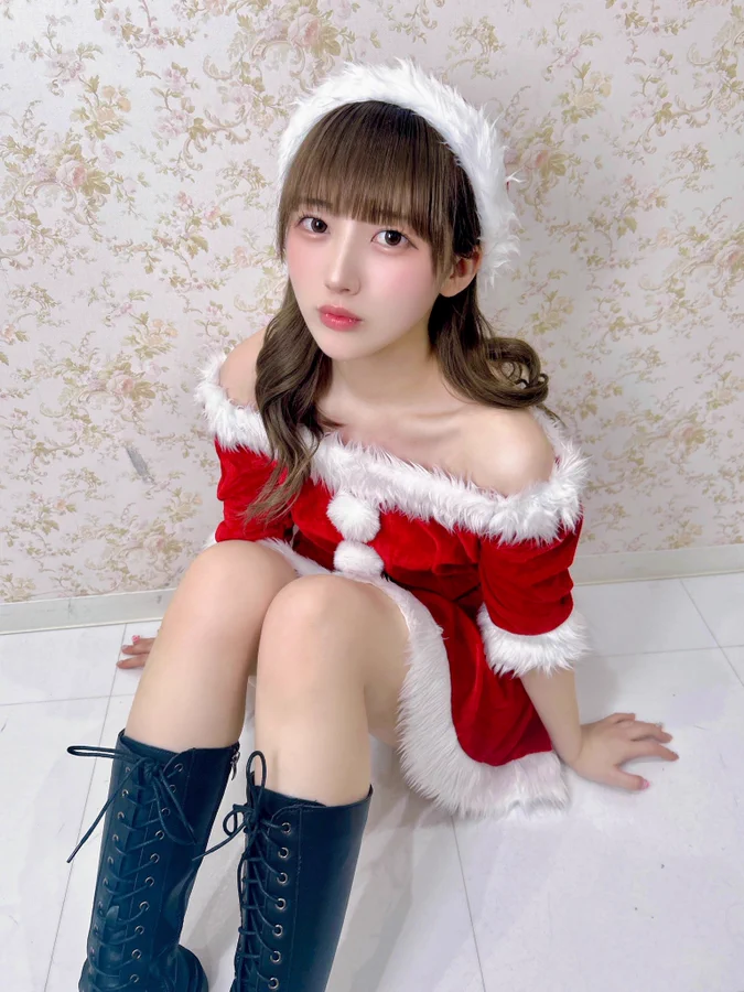 Asian girl Christmas costume