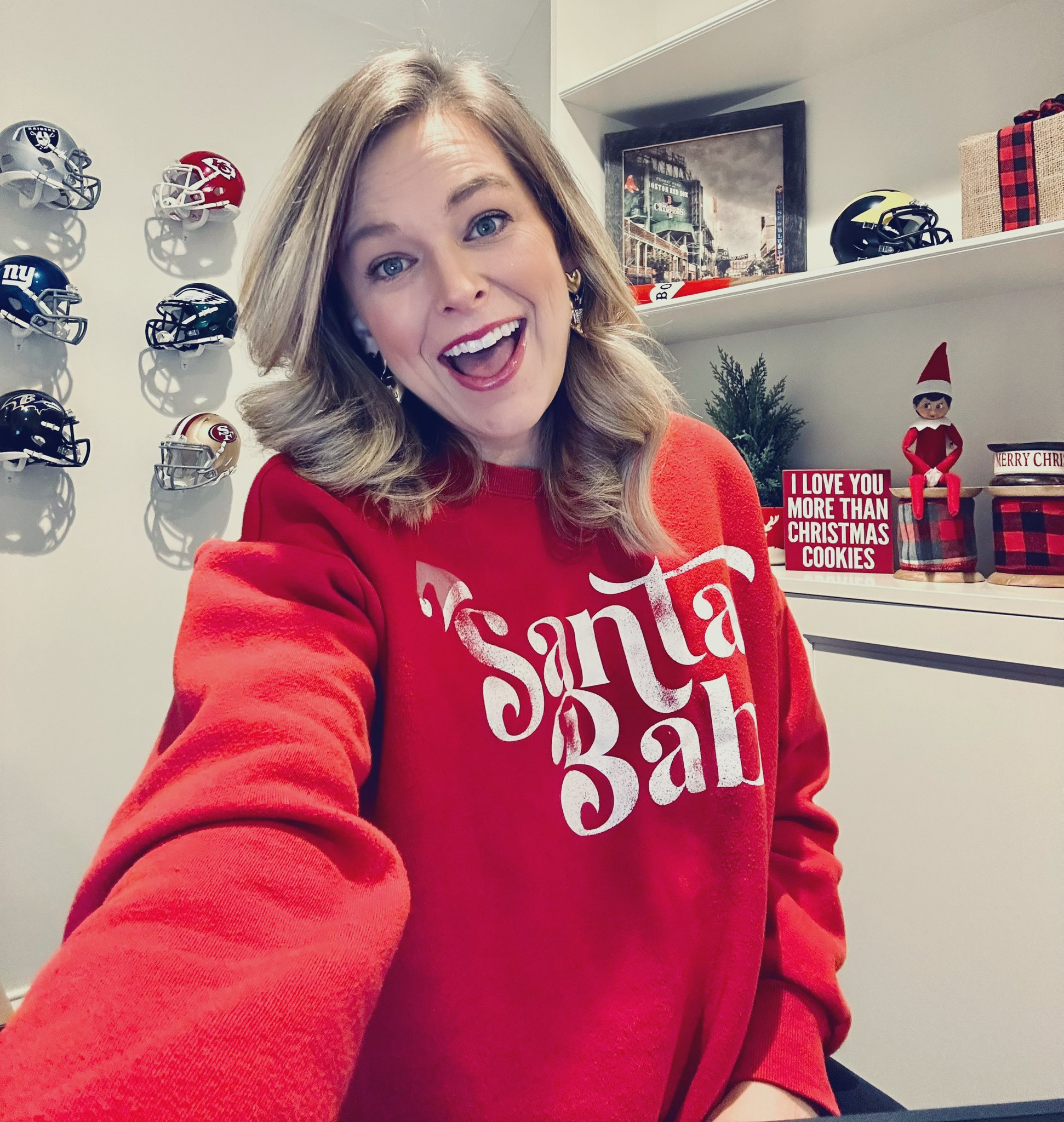 Jamie Erdahl on X: .@gmfb Christmas Day edition from our homes to yours!  🎄🎅🏼🎁 we've wrapped up some game highlights and put them under your tree  ❤️ t.congamtKFcBn  X