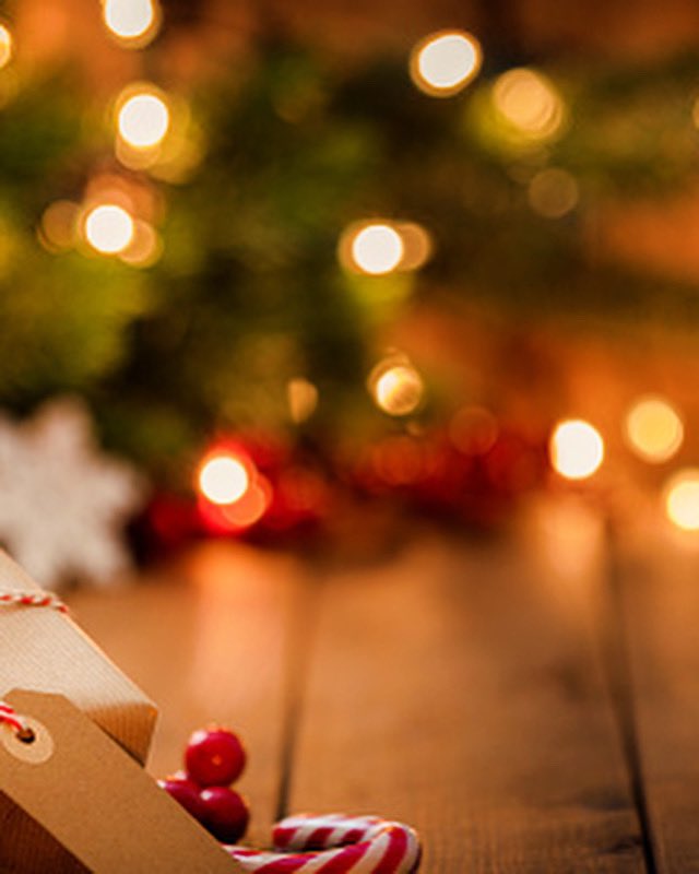 mattelliot74's tweet photo. Merry Christmas everyone. I hope you have a glorious day. Whether in company or alone be good to yourself and those around you. If today is hard do whatever you need to get through. It’s just one day. If you do need company you are never alone. #joinin #christmas #peace #love https://t.co/ulKSII51jS