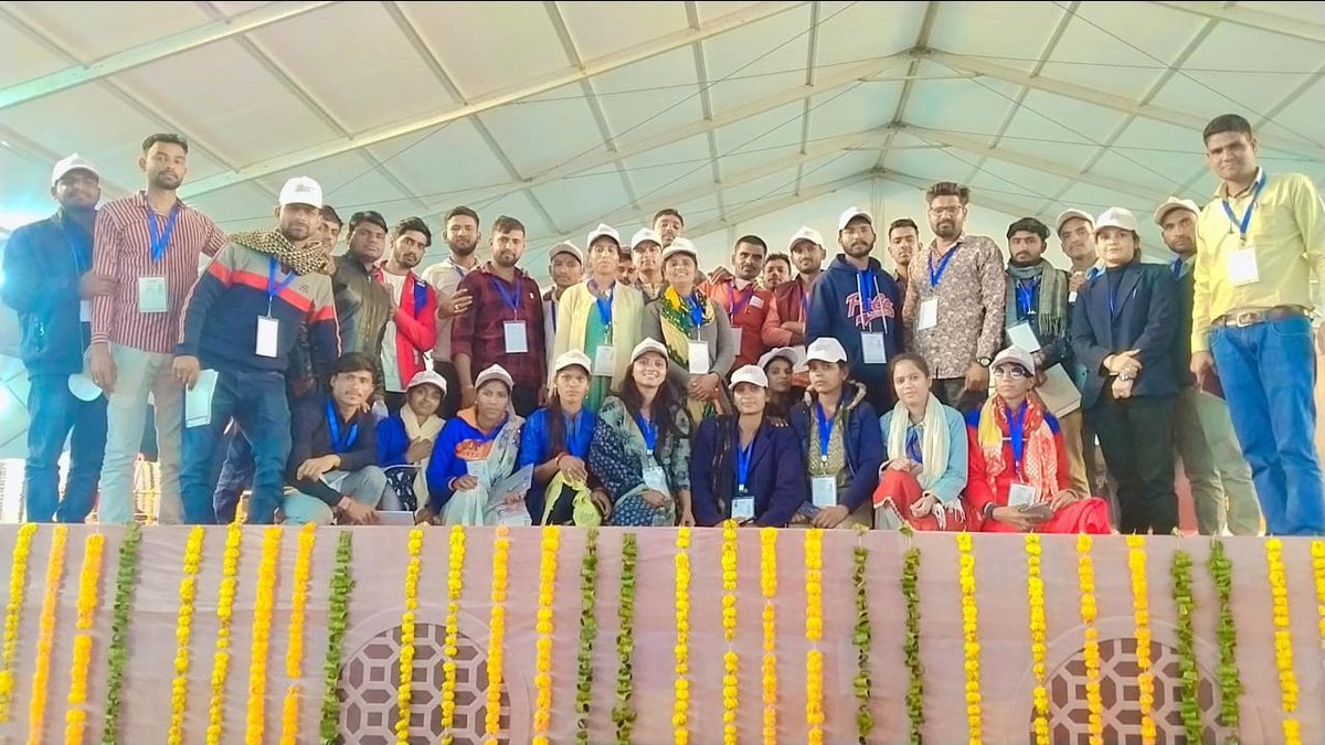cmyip_agarmalwa's tweet photo. अजर अमर अटल !
भारत के गौरव पूर्व प्रधानमंत्री और भारत रत्न अटल बिहारी वाजपेयी की जन्म जयंती सुशासन दिवस की समस्त देश प्रेमियों को हार्दिक बधाई एवं शुभकामनाएं,
"जनसेवा मित्र समूह आगर मालवा"
@ChouhanShivraj
@CMMadhyaPradesh @AIGGPA @CMYIP_ #AtalBihariVajpayeeJi #GoodGovernanceDay https://t.co/wnOWtlnorT