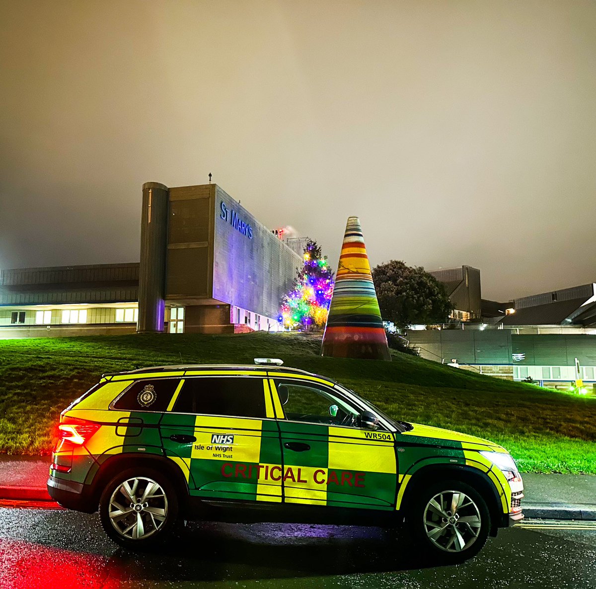 Happy Christmas from Group 4 working the day shift 🎄⛄️ <a href="/IOWNHS/">Isle of Wight NHS Trust</a> <a href="/OFFICIALIOWAS/">Isle of Wight Ambulance Service</a>