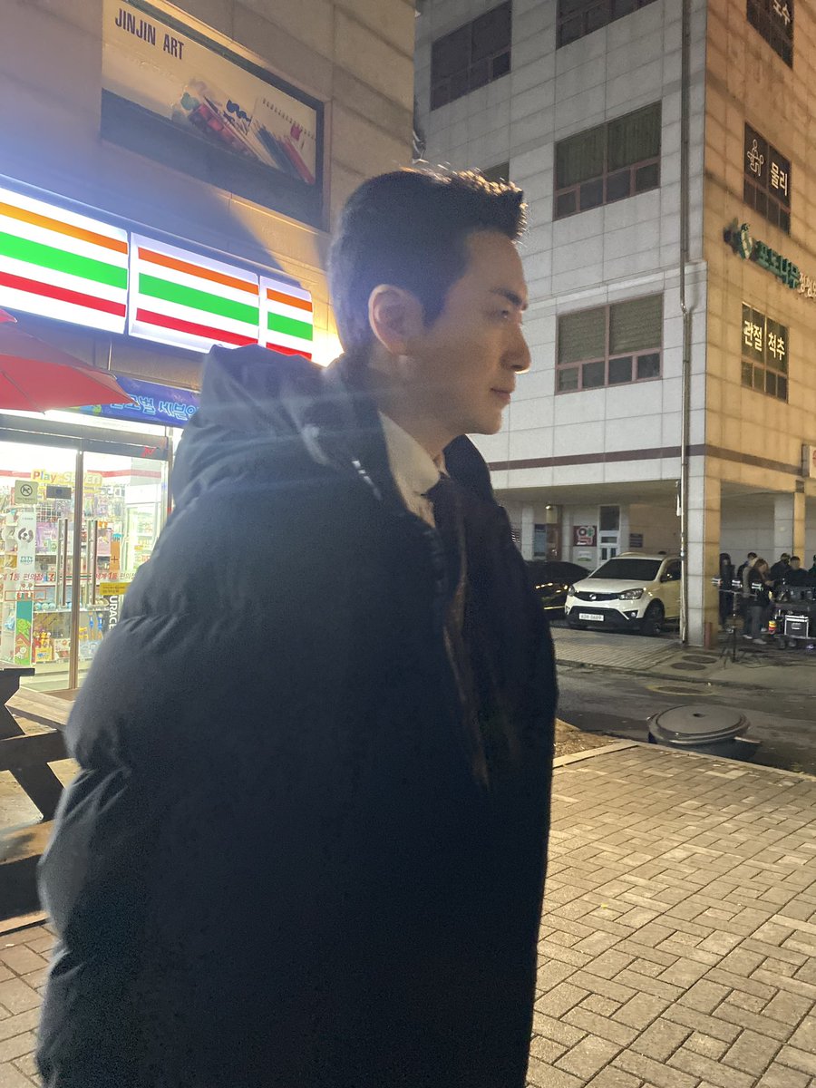 jaringobibaby's tweet photo. 거짓말같이 크리스마스 준혁버블 등장.... https://t.co/RA71FT0hy7