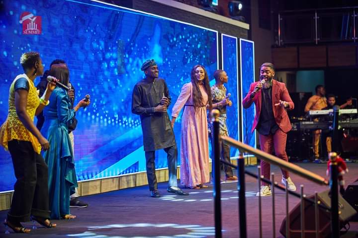 SummitAbuja's tweet photo. Here are the songs ministered by 360 Degrees.
We enter into His gate with thanksgiving and into the court of the Lord with praise.
Feel free to update your playlist.
#360Degrees
#ChristmasService
#MerryChristmas
#SummitBibleChurch
#SummitBCService
#SundayService https://t.co/yHkHmPOey7