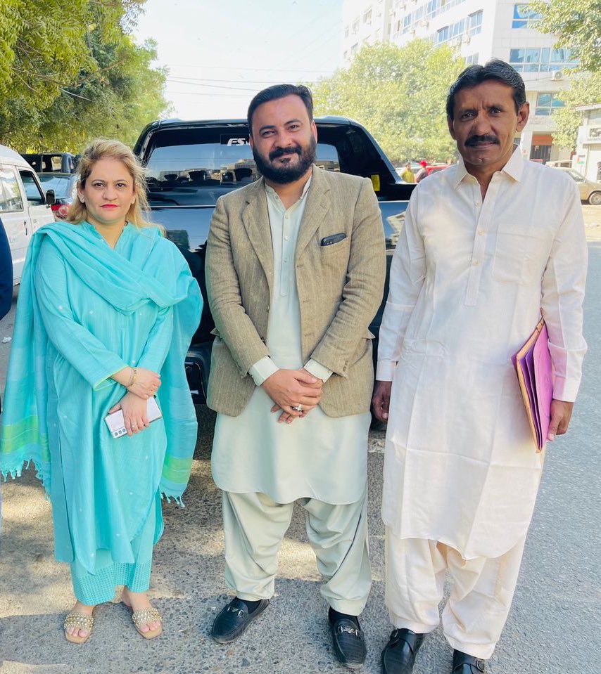 RashidKhanppp's tweet photo. #شکرالحمد��لئلہ 

پاکستان پیپلزپارٹی وومن ونگ سندھ کی سیکریڑی اطلاعات و سابق ایم پی اے #سعدیہ_جاوید صاحبہ
کے مخصوص نشست ایم پی اے کیلئے کاغذات نامزدگی جمع کرانے کے بعد اسکرو��نی کا عمل کامیابی سے مکمل

@BBhuttoZardari @FaryalTalpurPk @Sadiajavedppp https://t.co/br9Kscxnp6