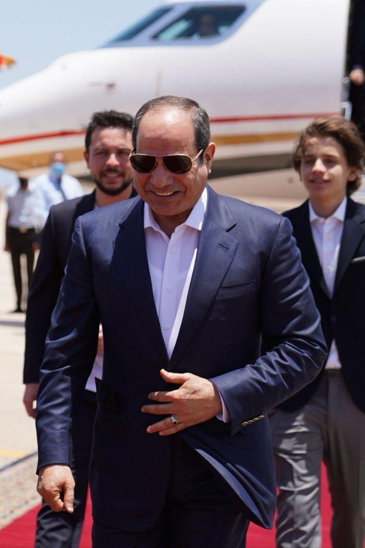 EdyCohen's tweet photo. السياسة ليها ناسها والسيسي هو أساسها تحيا مصر 🇪🇬 https://t.co/6ekBKVd07d