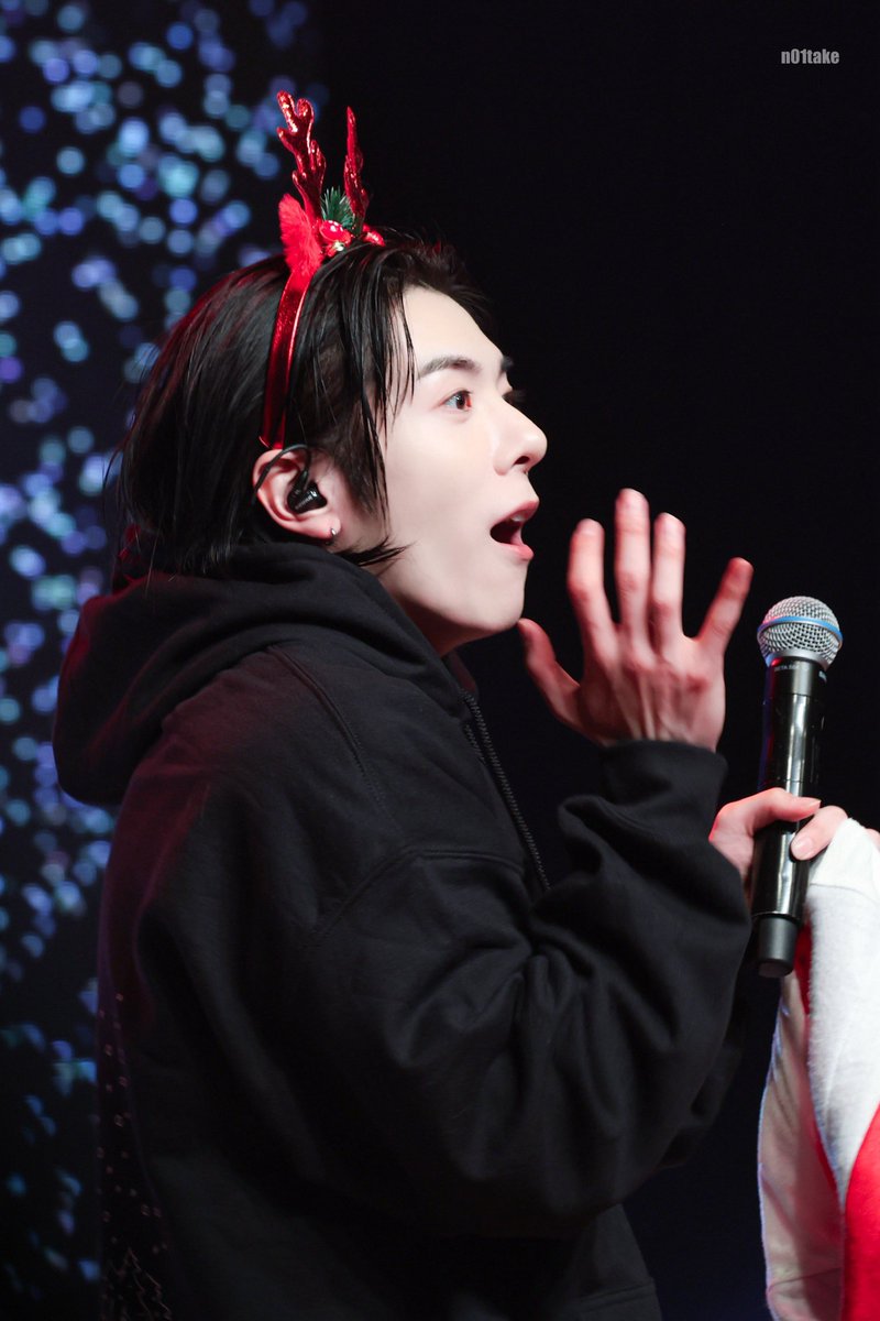 n01take's tweet photo. 231215 나노의 미리 메리크리스마스 팬미팅 밤공

공지방 셀카 &amp; 브이로그 업로드 기원 정권찌르기 1일차 

#김재호 #김나노 #나노 #NANO https://t.co/udG3QF2wgH