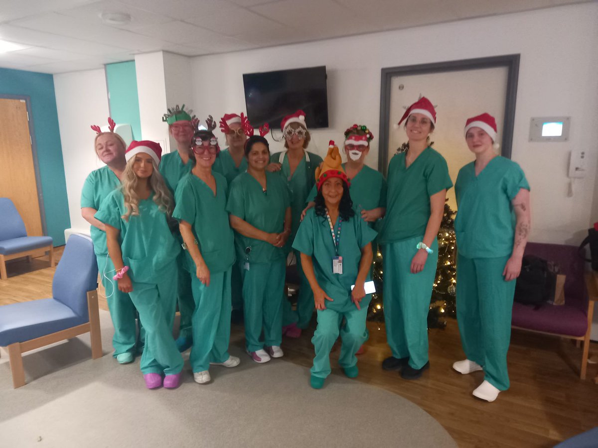 Merry Christmas from YGC Theatres 🎄🎁🎅🏻⛄️ Thanks to all teams working today #superstars #dreamteam #thankyou 🥰🥰