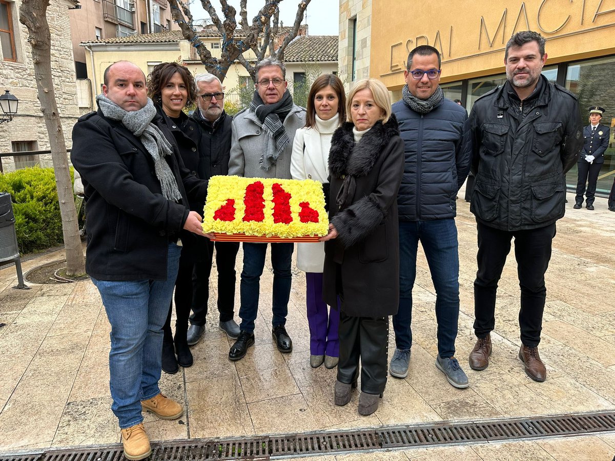 LoJoan's tweet photo. A @espaimacia recordem la memòria de l'Avi als 90 anys de la seua mort. Francesc Macià és una figura clau per a entendre els anhels republicans i el paper que #lesBorges i #Lleida han jugat en la construcció d'una nació que es vol lliure. El nostre deure és difondre el seu llegat https://t.co/qUe0DPsQoO
