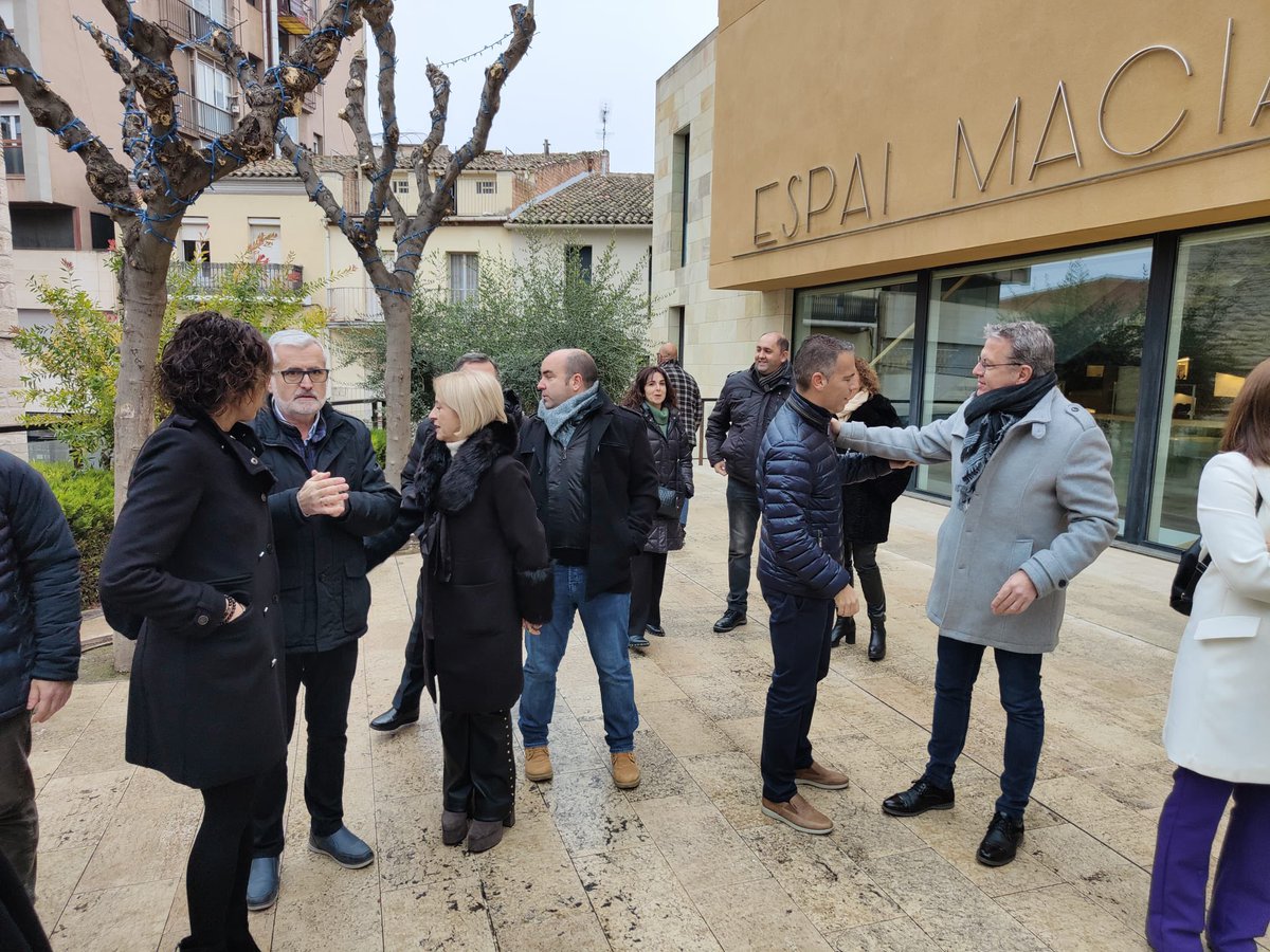 LoJoan's tweet photo. A @espaimacia recordem la memòria de l'Avi als 90 anys de la seua mort. Francesc Macià és una figura clau per a entendre els anhels republicans i el paper que #lesBorges i #Lleida han jugat en la construcció d'una nació que es vol lliure. El nostre deure és difondre el seu llegat https://t.co/qUe0DPsQoO