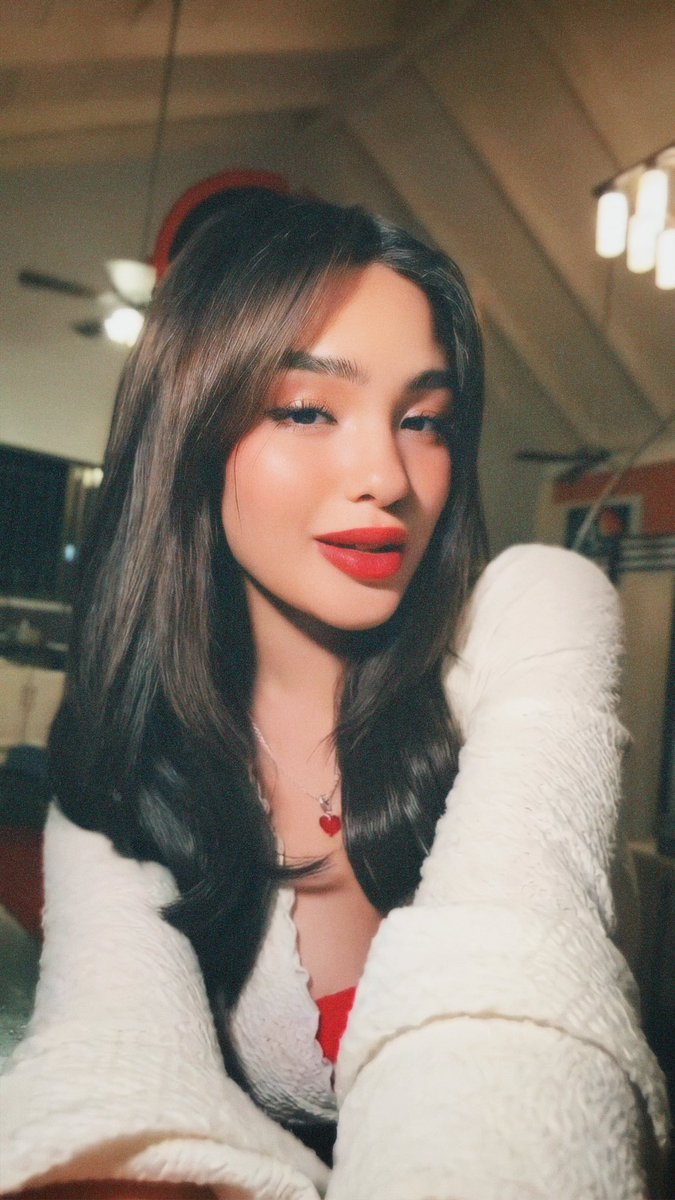 lauvandreab__'s tweet photo. saur pretty, love 💋💗

#andreabrillantes | BLYTHE https://t.co/21ELoaPY8q