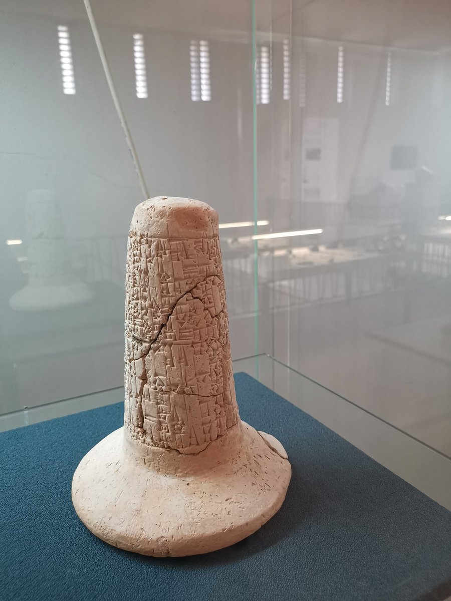 GhorhamGG's tweet photo. Iraq Baghdad museum 巴格达博物馆文物中的楔形文字。 https://t.co/wwOL4KAu2n