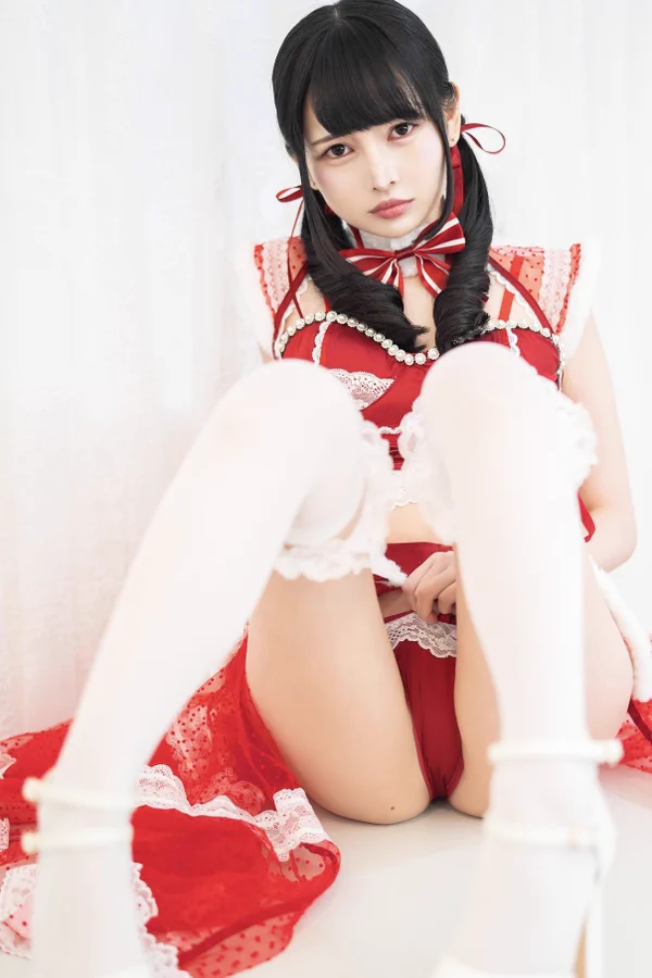 Asian girl Christmas costume
