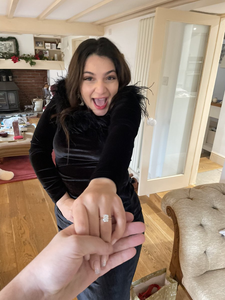 Dan Frankcom tweet media