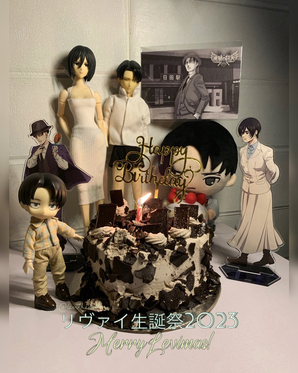 levithedoll_'s tweet photo. リヴァイ兵長、お誕生日おめでとう🎂🎁
You are well loved by many. Happy birthday to you, our beloved Captain Levi 💕

#リヴァイ生誕祭2023 
Merry Levimas! 🎄🎁🙏🏼⭐️ https://t.co/3UlwK7cMKW