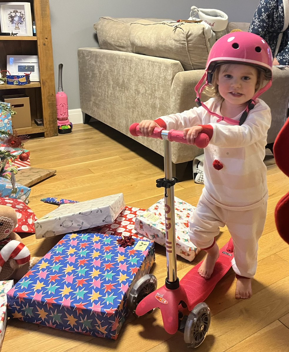 Wishing everyone a very happy Christmas.  Hope you all have a great day ❤️💚<a href="/amulholland15/">Alicia mulholland</a>