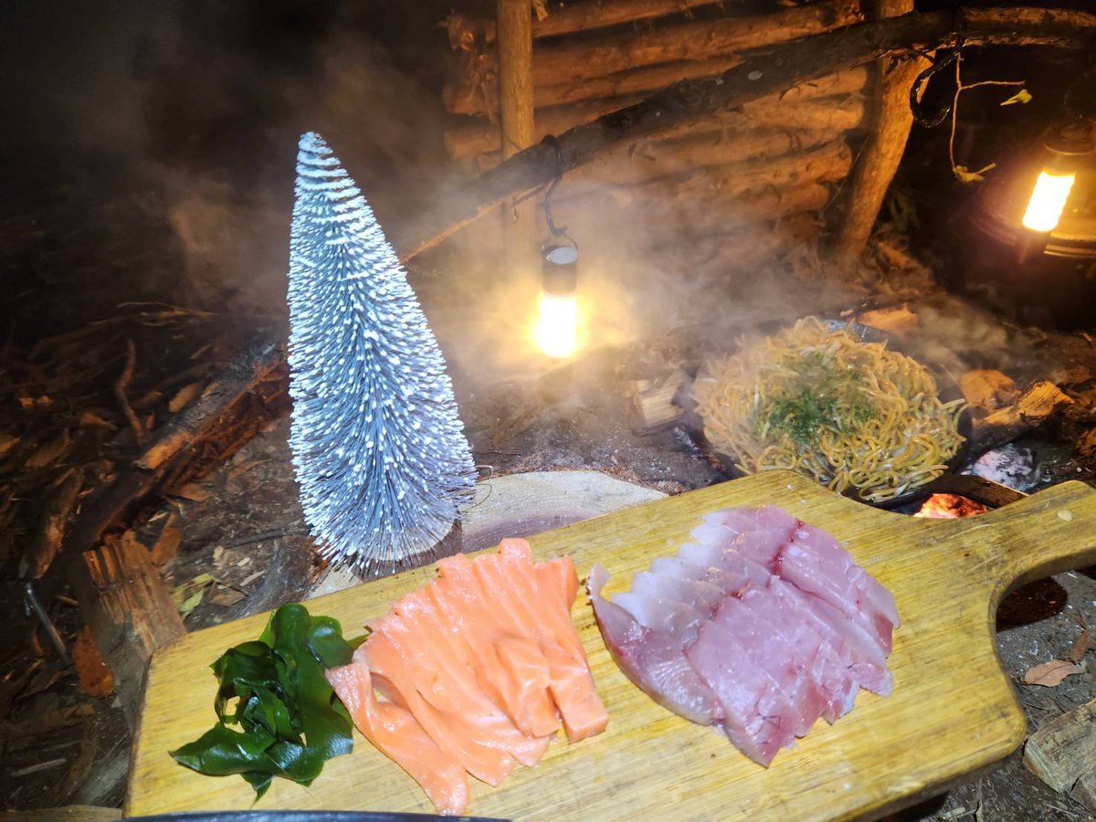 chicohinz's tweet photo. かなり寒かったけど、途中からお篭りに変えてぬくぬく幸せなクリスマスキャンプでした🎄✨ https://t.co/dh8EzBx5ZP