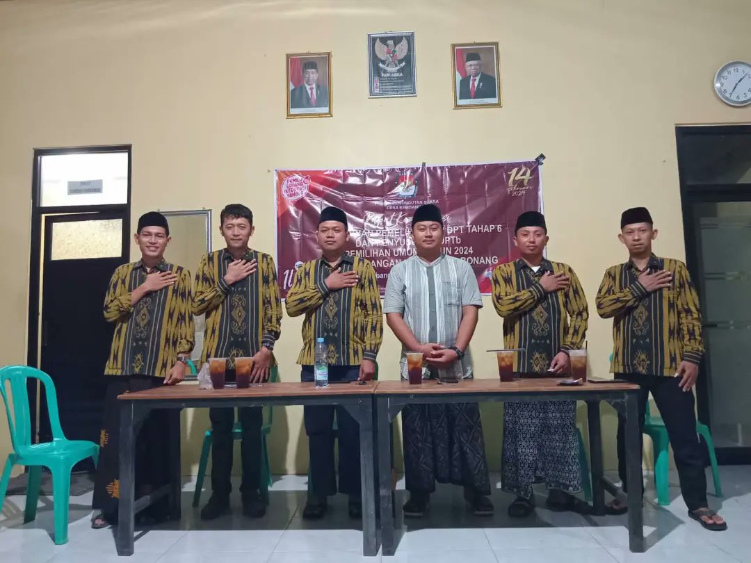 KembanganPps's tweet photo. Kembangan, 25 Desember 2023

PPS Kembangan mengadakan Rapat Pemeliharaan DPT dan Penyusunan DPTB Pemilu 2024 di Bulan Desember, yang dihadiri oleh Anggota PPS, Sekretriat dan Pengawas Pemilu Desa. https://t.co/ZC0FskdsCz