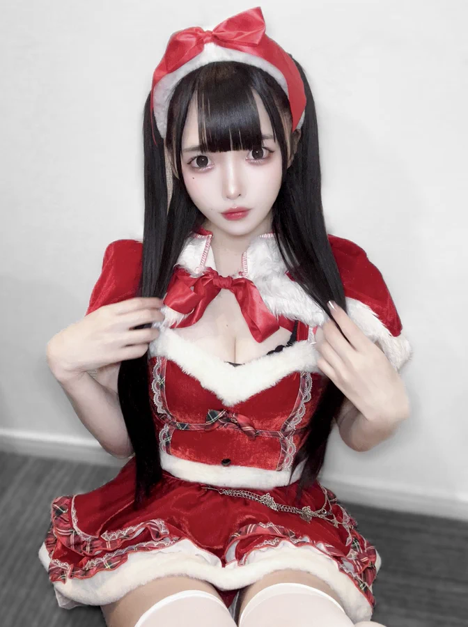 Asian girl Christmas costume