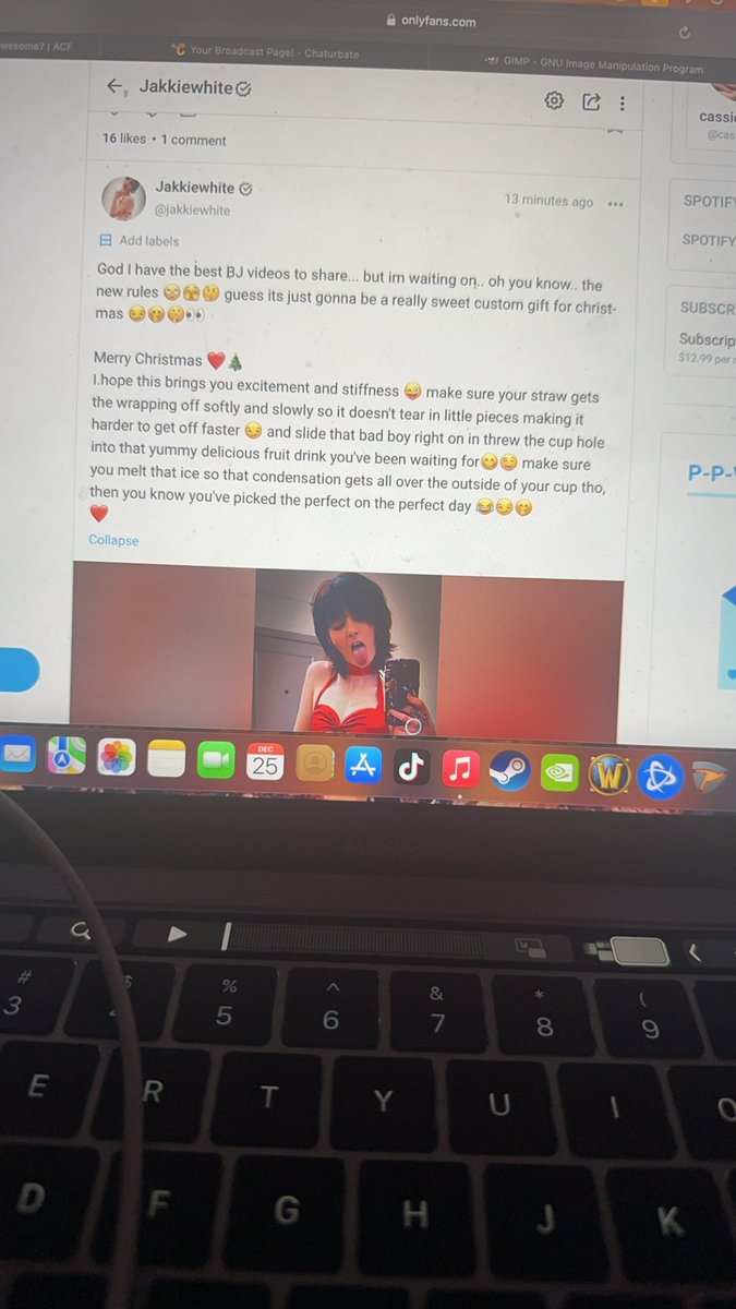 ❄️ New Christmas game &amp; gifts going on today!! Come play with me 😋🎄😘
👇🏻
onlyfans.com/jakkiewhite