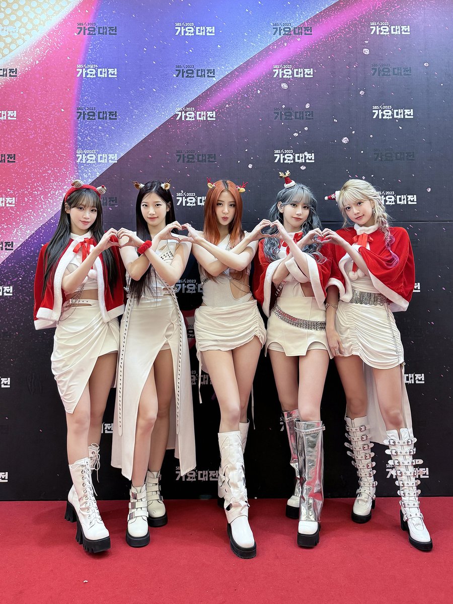 [#오늘의르세라핌]
231225 @ 2023 SBS 가요대전

#LE_SSERAFIM #르세라핌