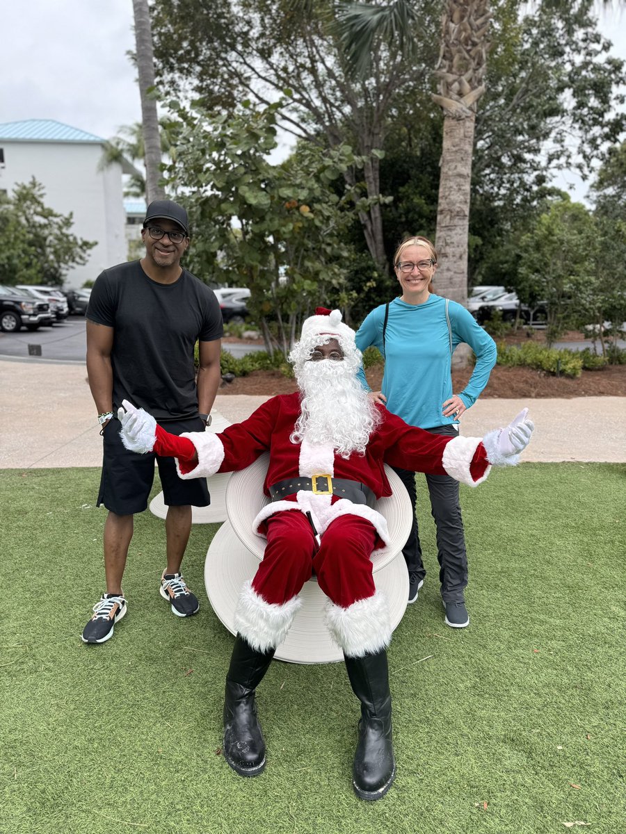 Happy Holidays humans! w/ <a href="/mbrianaepler/">Melinda Briana Epler</a>