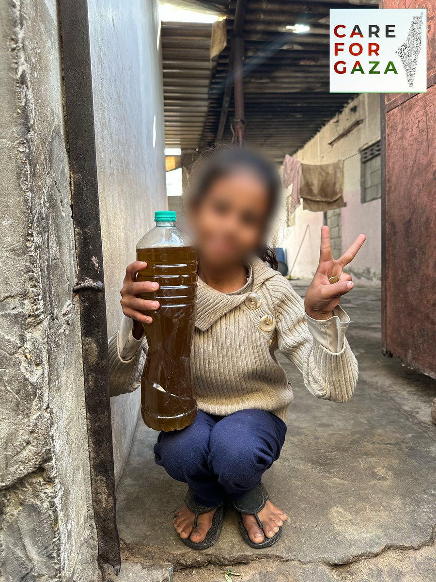 CareForGaza's tweet image. We delivered bottles of Olive oil to some families today.

You have our deepest thanks.