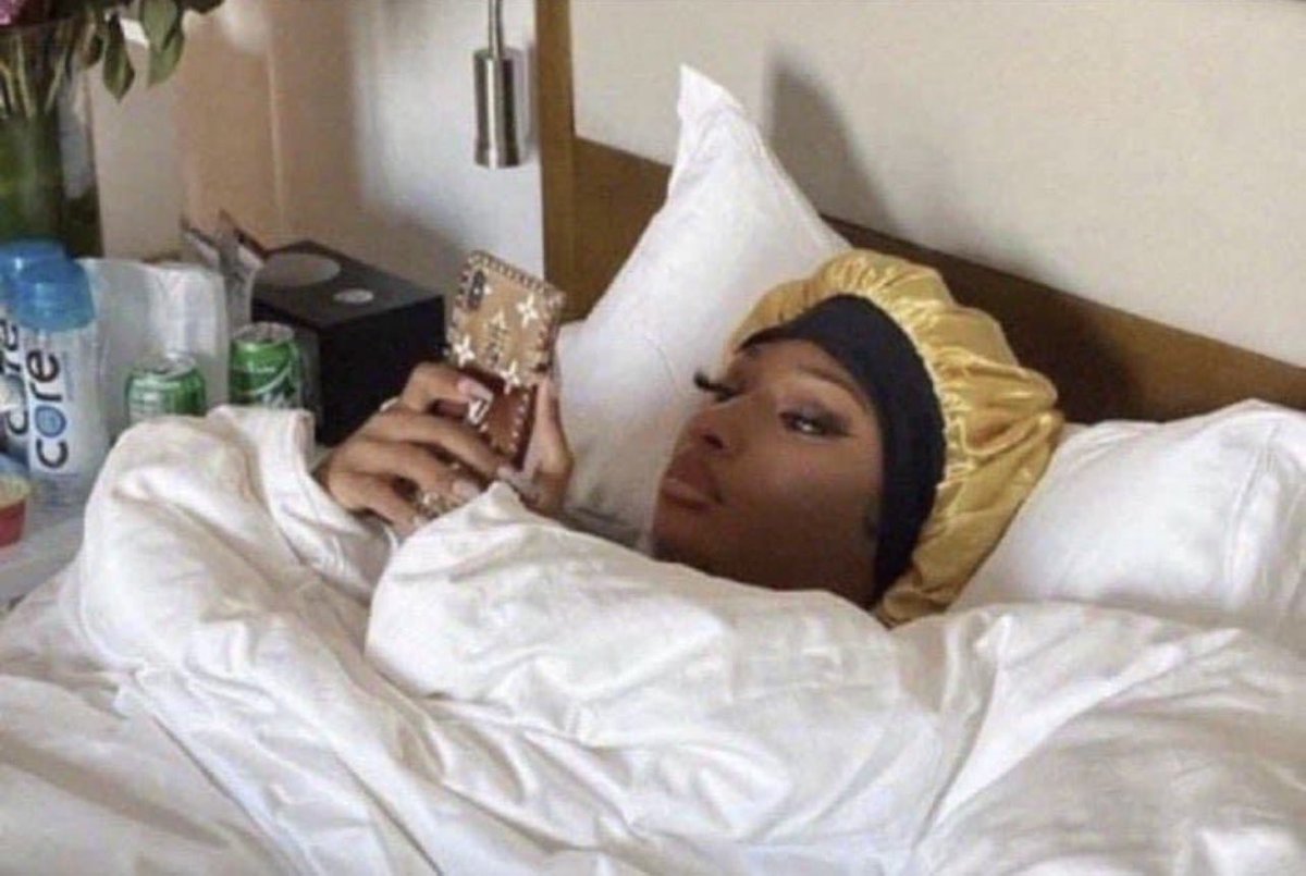 faiththegemini's tweet photo. me in the house on New Year’s Eve watching y’all’s stories 🤣 https://t.co/haqQiHWP3x