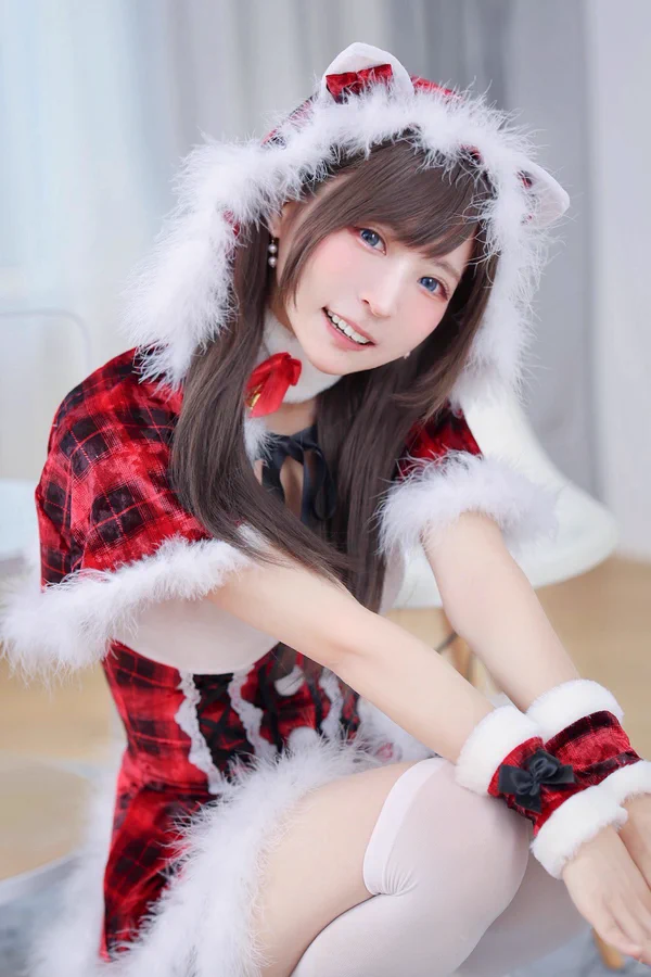 Asian girl Christmas costume