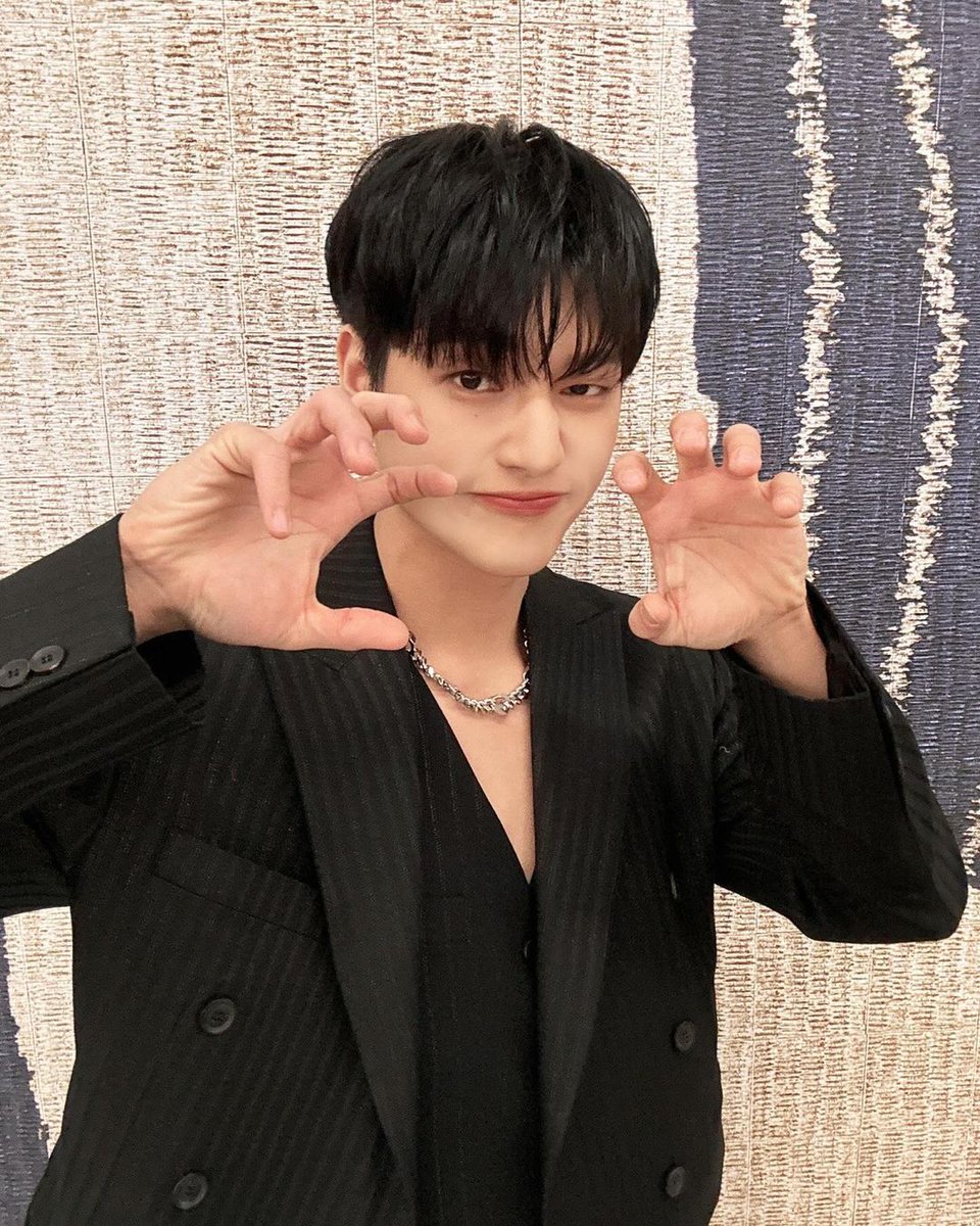 1024updates's tweet image. [📷] 231225 | WOOYOUNG 

#ATEEZ #에이티즈 #WOOYOUNG