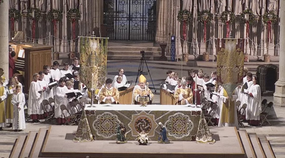 CottrellStephen's tweet photo. May the joy of the angels, the eagerness of the shepherds, the perseverance of the wise men, the obedience of Mary and Joseph, and the peace of the Christ Child be yours this Christmas. https://t.co/H3D9YvqBSM