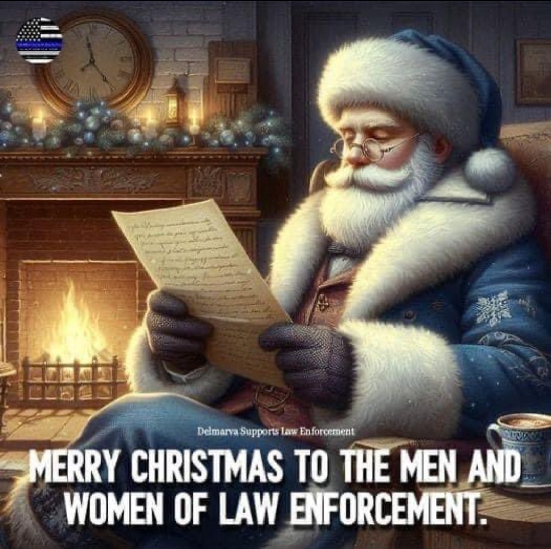 POLICEINFLA's tweet photo. MERRY CHRISTMAS TO ALL THE MEN AND WOMEN OF LAW ENFORCEMENT 🙏💙 🎄 https://t.co/c9Mh0ENcAH