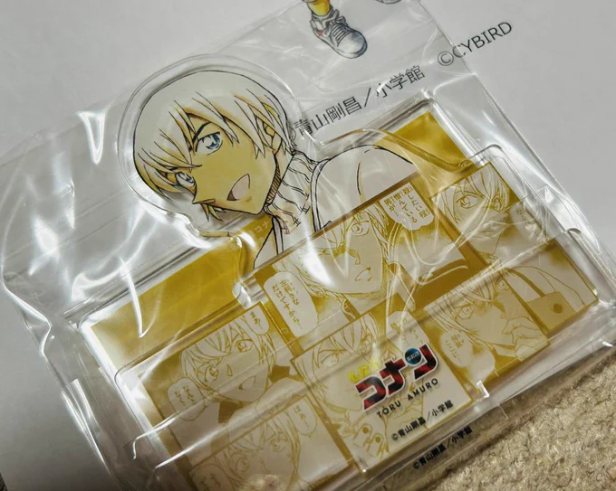 あぁぁぁぁぁ帰宅したらコナンクラブの古谷さん届いてた!!クリスマスプレゼントすぎる!!苦節48ヶ月の報酬が!!嬉しい!!嬉しい〜〜笑顔かわいい酸素排出してる??ようやく赤井と並べられてさらに嬉しい〜〜最高のクリスマスや 
