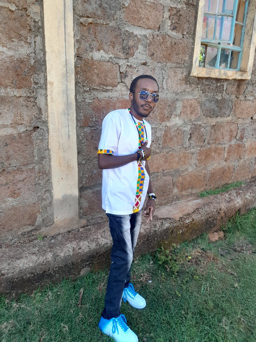 Loko_master716's tweet photo. Time to leave the yard https://t.co/WP5Tzarx8r
