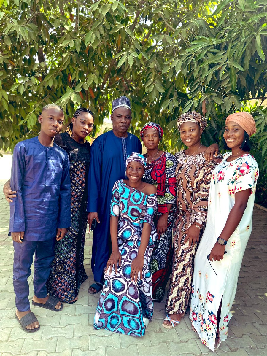 rosedauda84's tweet photo. Merry Christmas from the Dauda’s❤️ https://t.co/5MuPUmEJUs