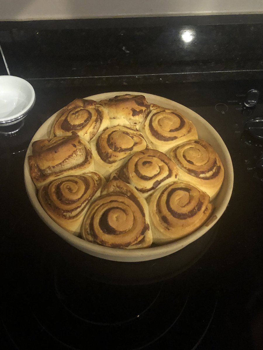 dotCom243's tweet image. Cinnamon rolls complete 🔸🎉