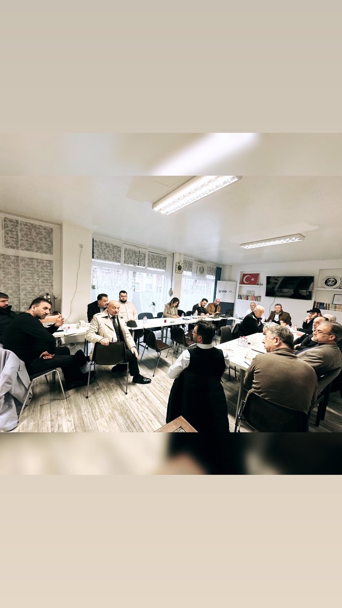 uid_ruhr's tweet photo. Bu Senenin son @U_I_D Ruhr Şube başkanlar toplantısını Gelsenkirchen şubemizin ofisinde gerçekleştirdik. Yeni dönem projelerimizi ele alıp istişaresini ve organizasyonunu yaptık.Gelsenkirchen şubemize ev sahipliğinden dolayı teşekkür ediyoruz. @DursunBas @UidWomen_Ruhr #uidruhr https://t.co/jTHhzefkRT