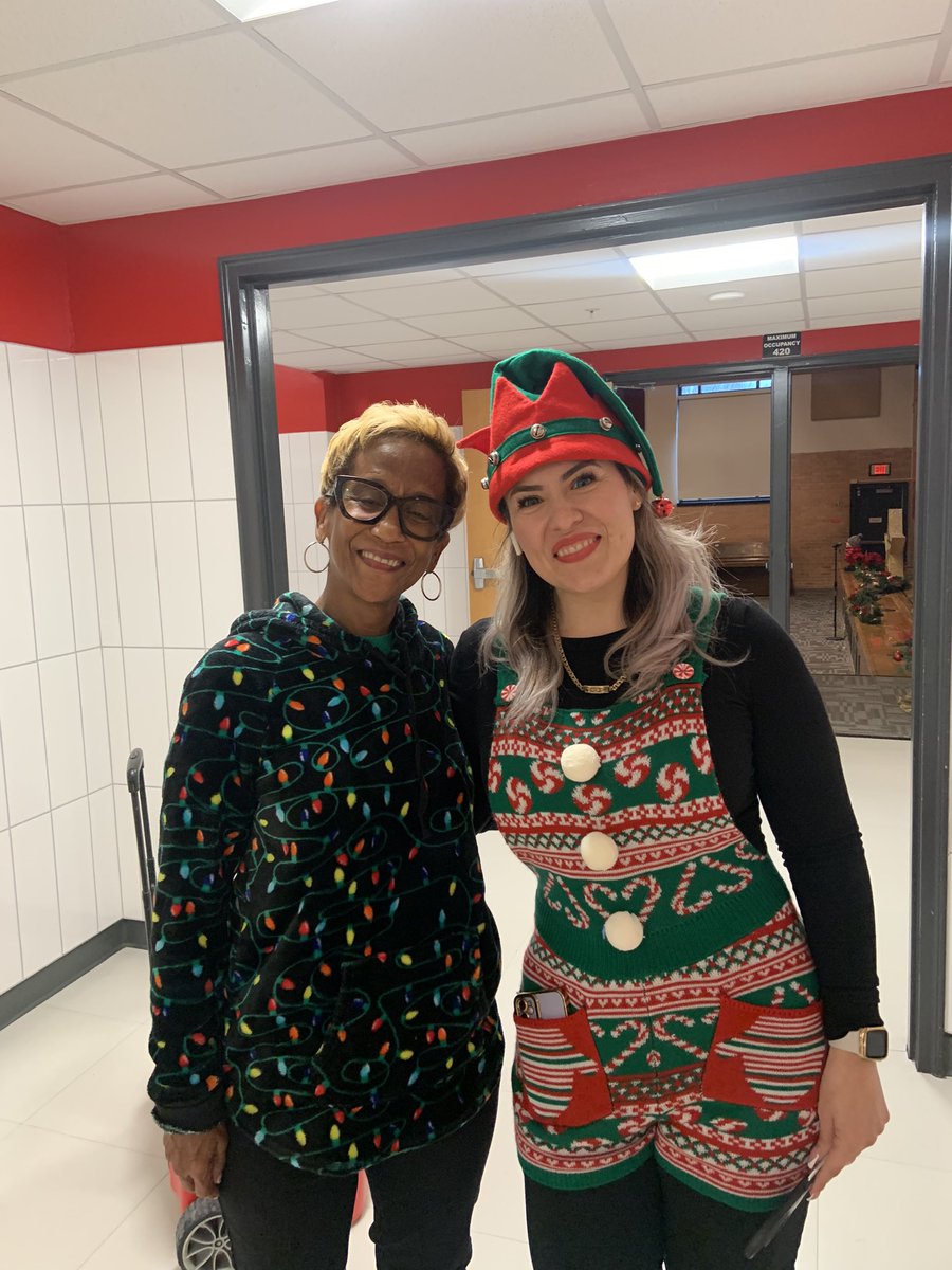klbt7's tweet image. Thank you to the CCSS (Culture &amp;amp; Climate/SunShine) for Committee making the Secret Santa, Holiday Luncheon, Holiday Program and the Fun Club Fridays  super successful for our scholars and staff.
@LODLeadAcademy  
@DallasISDSupt 
@Tanya_N_Shelton 
#decemberrecap
#region4rising