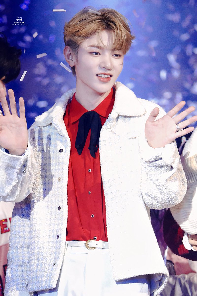 AYW0725's tweet photo. 231225 sbs가요대전 HQ

#장하오 #章昊 #ZHANGHAO #ジャンハオ #ZB1 #제로베이스원 #ZEROBASEONE https://t.co/3eT5qmgZdz