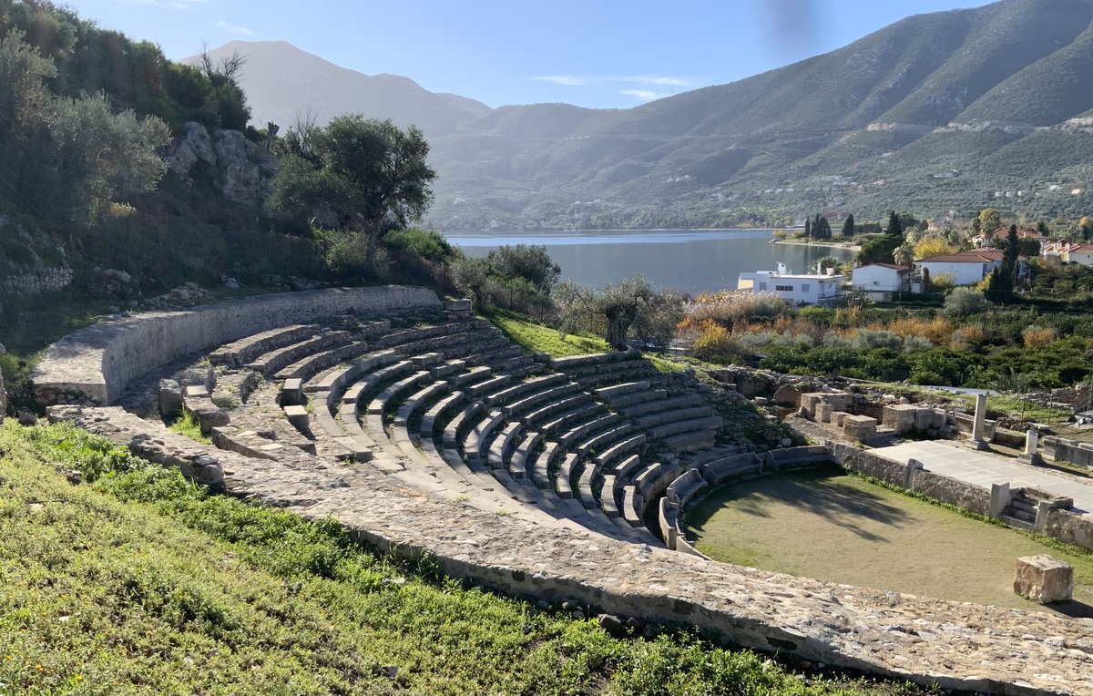 Sarah404BC's tweet photo. Xmas Eve at #paleaepidavros #Argolida #Greece https://t.co/XbVPLrogGp