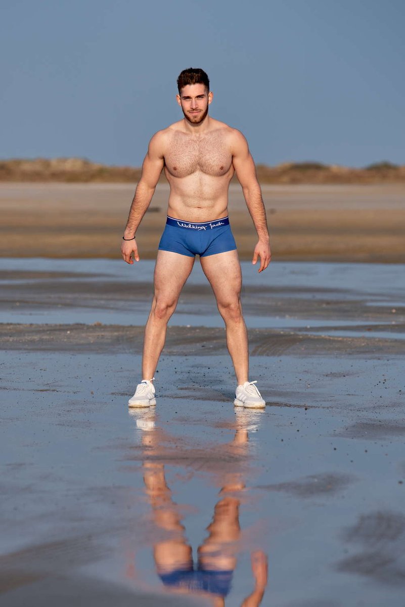 uwfm2009's tweet photo. #MaleModel #RogerZach by #LouisC #WalkingJack https://t.co/SD6HjYRWHH