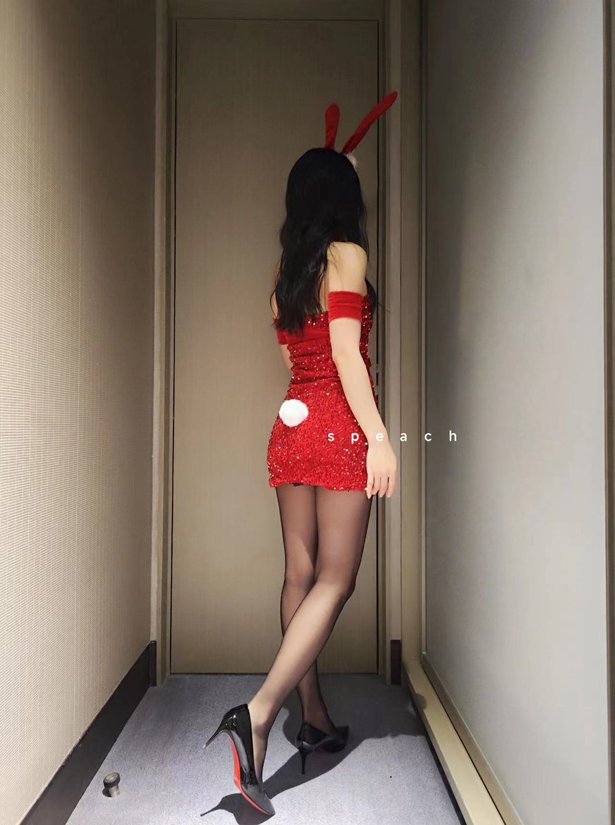 speach56496208's tweet photo. 桃子的圣诞特辑 https://t.co/RON6JSK8Tf